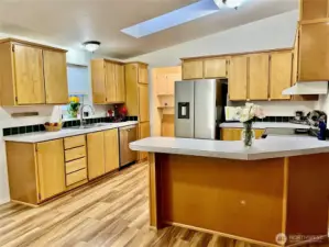 kitchen with breakfast bar