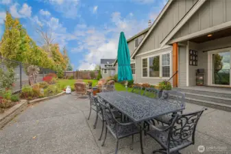 Large concrete patio for entertaining!