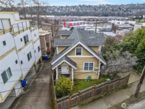 Enjoy sweeping territorial views from the west slope of Queen Anne.
