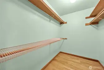Walk-in Closet
