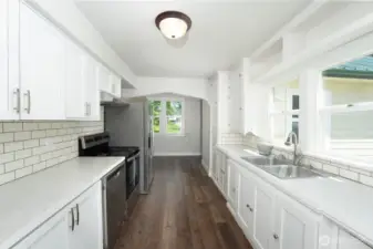 Main level Kitchen