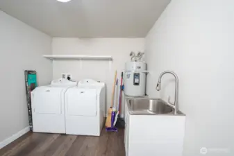 Main level laundry room