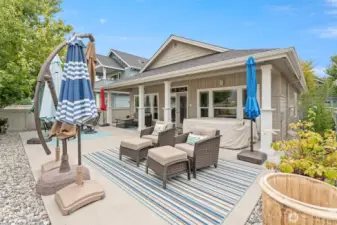 Plenty of room to entertain on the patio!