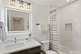 Full bath on lower unit!