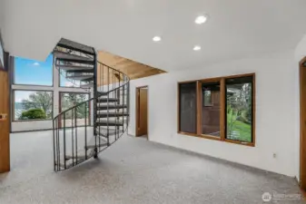 Enjoy open concept entertaining with the dining room open to the kitchen.