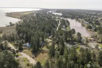 The bay is also very close by.