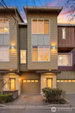 129 Cougar Ridge Rd NW - Exterior of the front of the home.