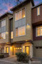 129 Cougar Ridge Rd NW - Exterior of the front of the home.