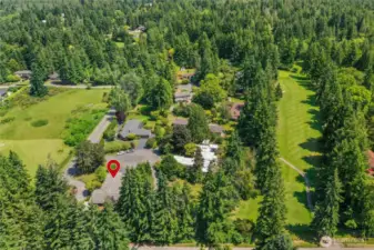 The home is close to the Meadowmeer Golf Course, Grand Forest Trails, Neighborhood Trails and the Bainbridge Island Recreation Center.