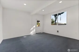 Large multi-purpose room off kitchen