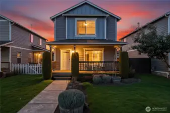 Welcome home to 2200 Greenview Cir #17. Your going to love what waits inside for you.