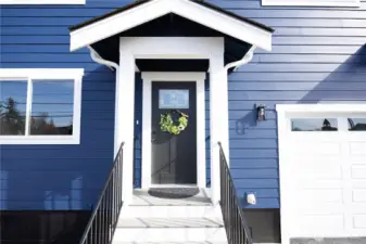 Welcome to 1116 Sumas Ave Unit #2