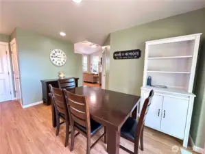 Eat in space in kitchen