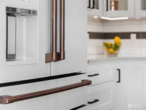Caf'e fridge with bronze handles