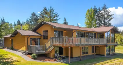 Thank you for visiting 23322 63rd Avenue SW on Vashon Island. Reach out to the pleasant listing agent for a private showing.