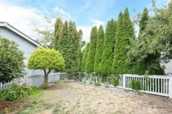 Private fenced yard, perfect for relaxing and entertaining!