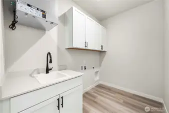 Photo of same plan, another home