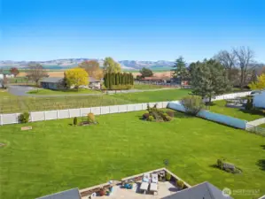 Fully fenced perimeter with invisible dog fence