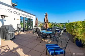 The patio is the perfect place for outdoor entertaining while taking in the fresh air and sunshine.