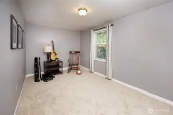 Upstairs bedroom.
