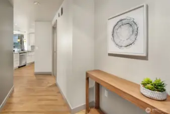 #1120 Entrance Hallway