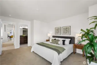 Looking toward the en-suite bath.