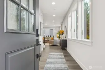 Photo from previous model of the 2884 plan. Actual finishes will vary.