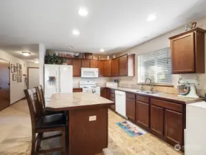 Kitchen has lots of counter space