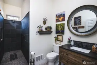 3/4 bath off of kitchen