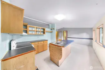 With pop-up counter for extra space