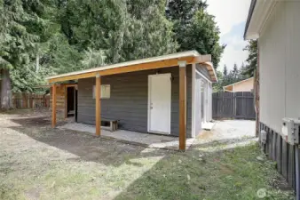 Additional dwelling that could be great for a potentially DADU or hobby shed, office, and so much more!
