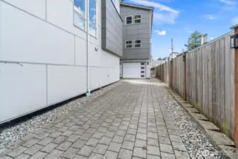Long private driveway