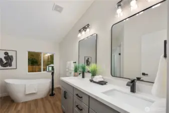 Ensuite Primary Bathroom