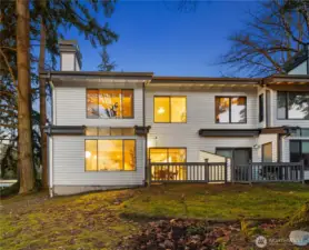 You truly can have it all at this pet friendly, peaceful, and completely connected residence in a prime Kirkland location