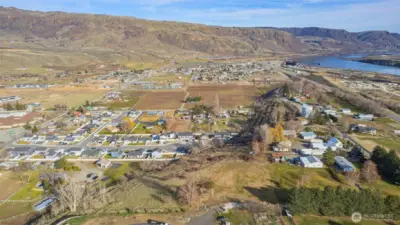 Natural topography at the back of the lot creates an ideal opportunity to position a home for views while maintaining privacy.