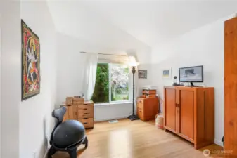 Office/Bonus room off of front hallway