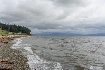 Public Beach access at Mariner's Cove.
