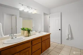 This large hallway bathroom services the 3 secondary bedrooms upstairs.