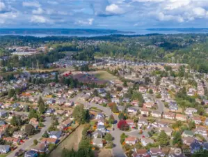 Prime location, close to shopping, groceries and schools!!