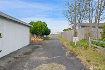 Private neighborhood only path to private beach.
