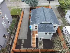 Walk to Bayview Park, Magnolia Elementary, and Redmill.