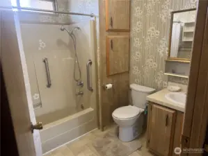 Hall to bedrooms and bathrooms