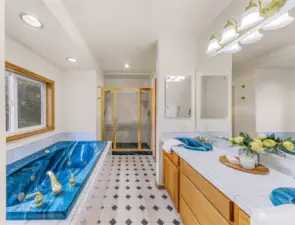 Primary Suite Bathroom with double sinks and jetted tub