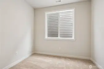 Disclaimer Secondary photos of same floor plan on different lot in different community: Photos are from another Warren, finishes, upgrades, and features may vary.