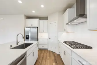 Disclaimer Secondary photos of same floor plan on different lot in different community: Photos are from another Warren, finishes, upgrades, and features may vary.