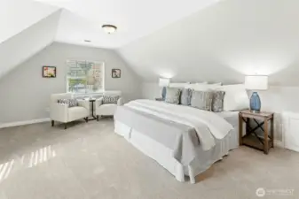 3rd upper Bedroom