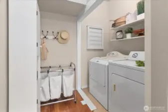 Laundry area - all appliances stay with the home