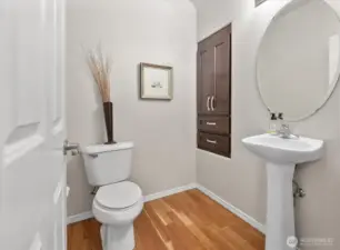 Updated 1/2 bath on main level
