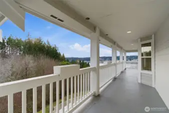 All upper rooms have their own entrance to the covered deck