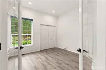 Bedroom 4 or secondary suite with bathroom